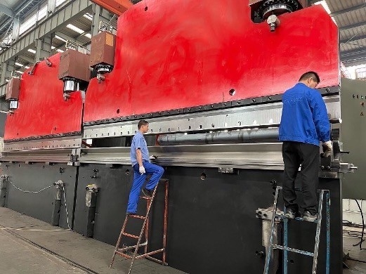 Automatic High Speed Pipe Making Machine 18m/min Metal Pipe Production