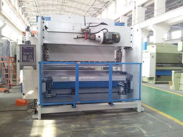 200 Ton CNC Press Brake Machine To Bend Different Angle W 2145 Mm H 2960 Mm