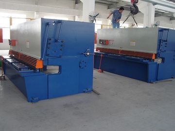 Iron Carbon / Stainless Steel Sheet Metal Cutting Machine / Metal Shear Cutter